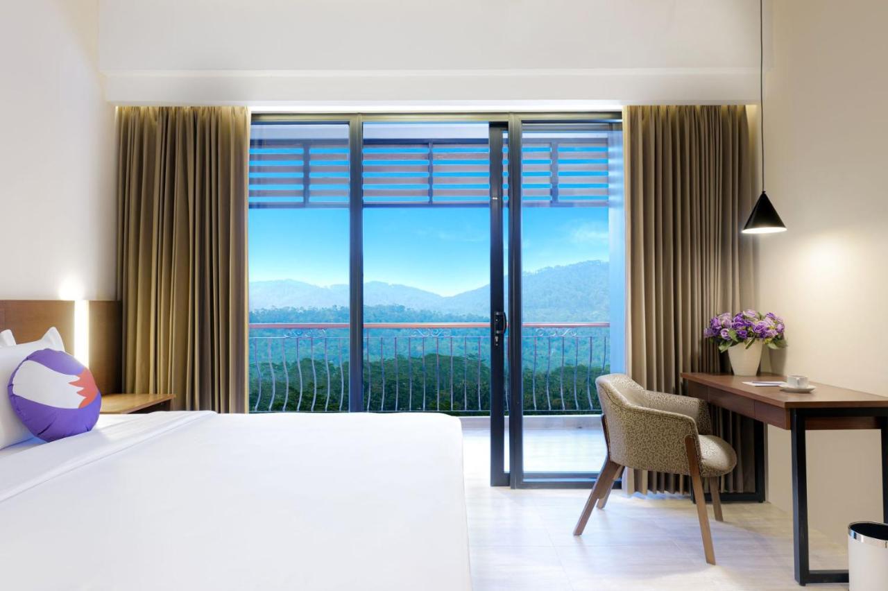 Fox Harris Hotel & Convention Banjarnegara Exterior photo