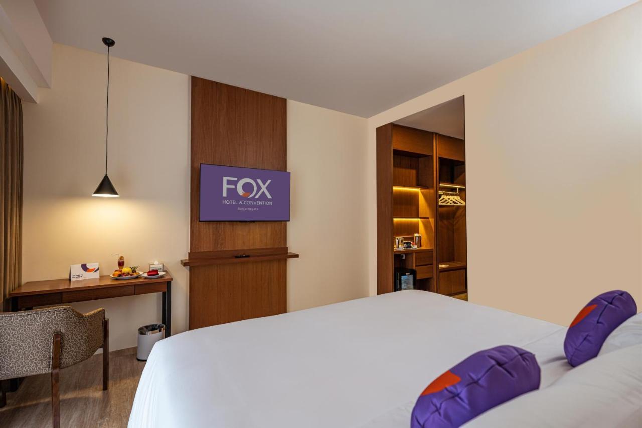 Fox Harris Hotel & Convention Banjarnegara Exterior photo