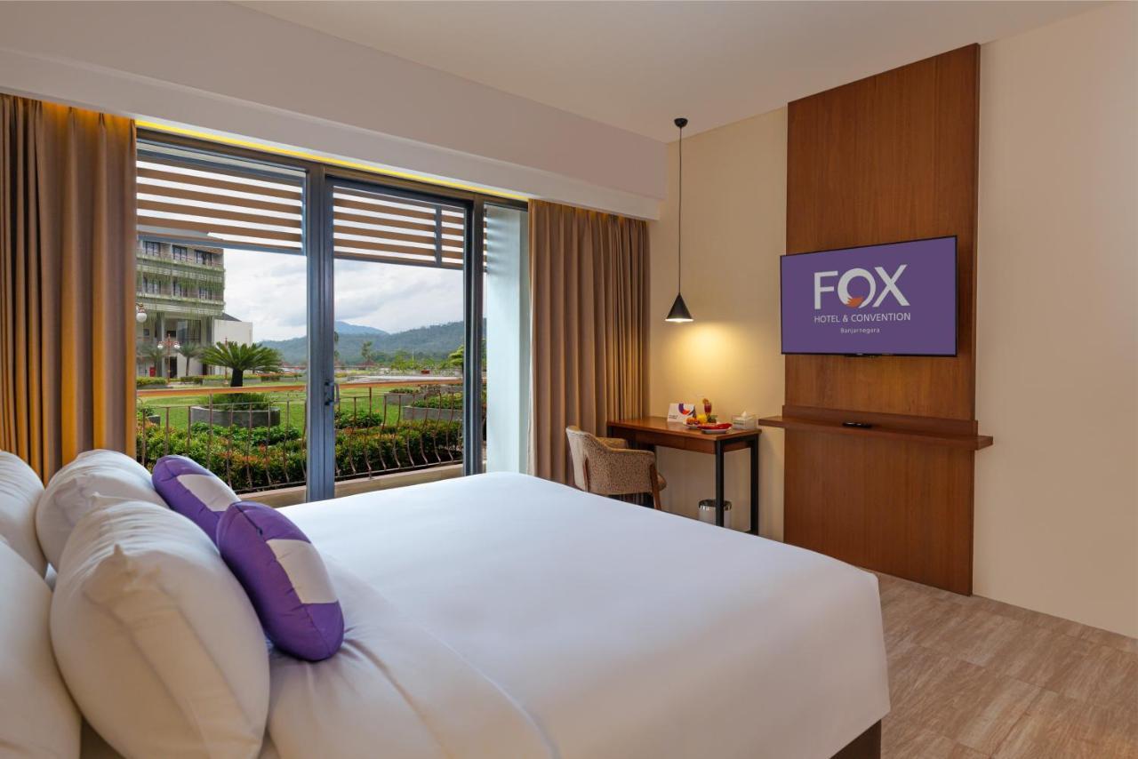 Fox Harris Hotel & Convention Banjarnegara Exterior photo